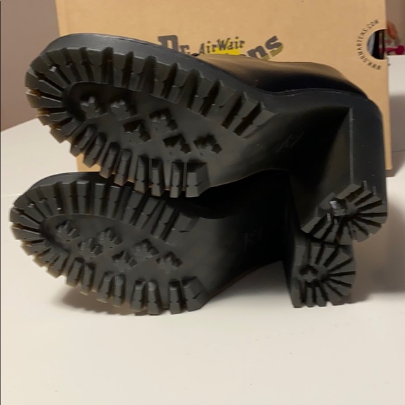 RARE AUTH NIB DR. MARTENS CORDELIA PLATFORM BOOTIE - Picture 8 of 11